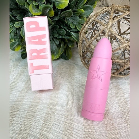 Jeffree Star Velvet Trap Matte Lipstick in Chocolate Fondue NIB - Picture 6 of 7